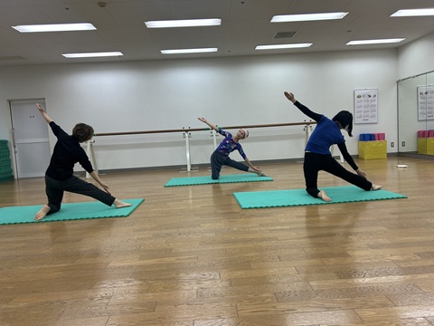 呼吸法と心身の調和 ヨガ体操