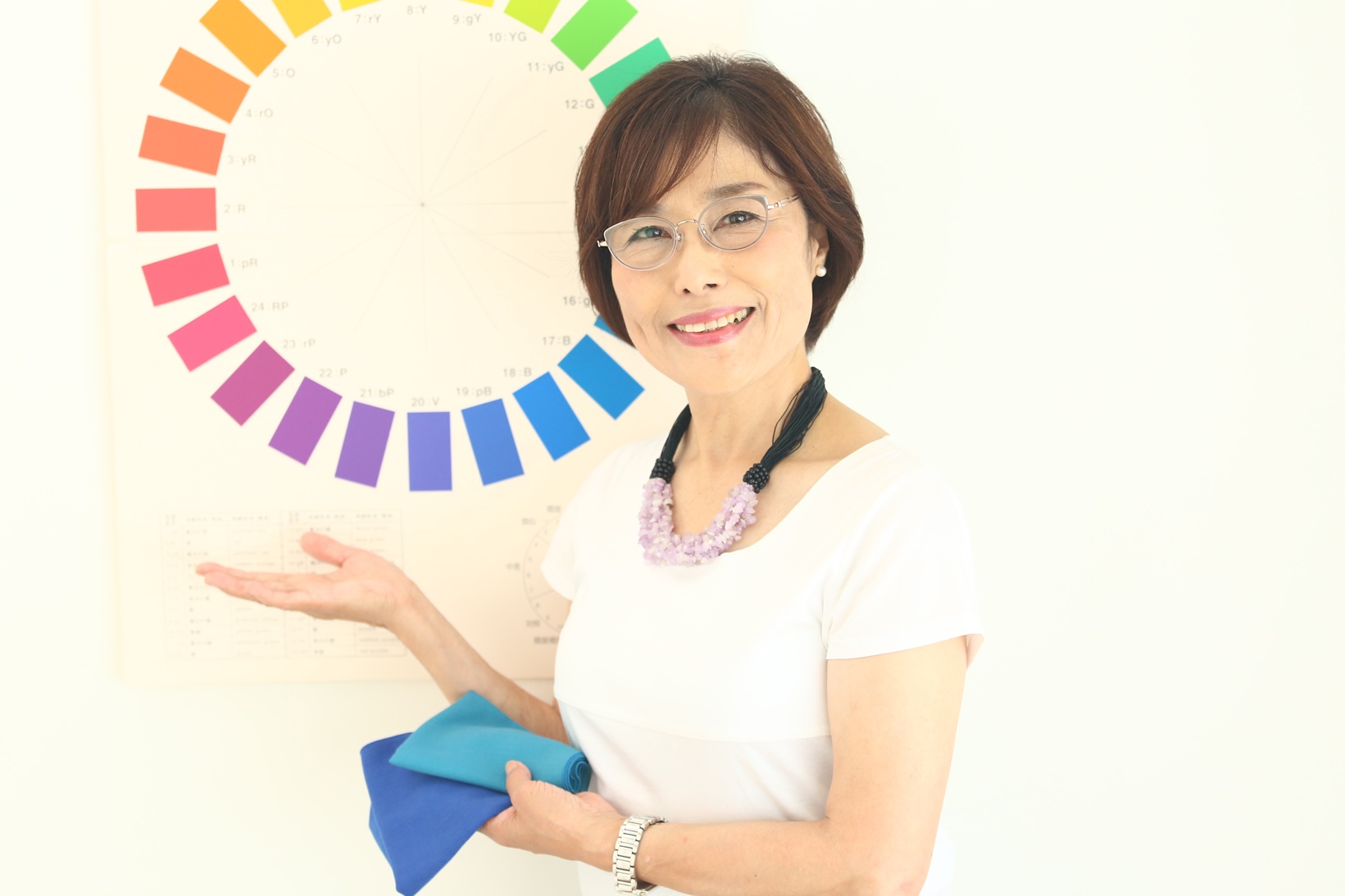 (全3回)似合う色を活かしてセンスアップ パーソナルカラーでおしゃれをアップデート 【夏の新講座】6/11(木)スタート