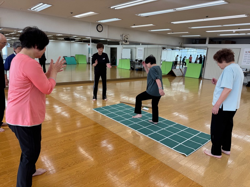 呼吸and歩く脳トレ体操