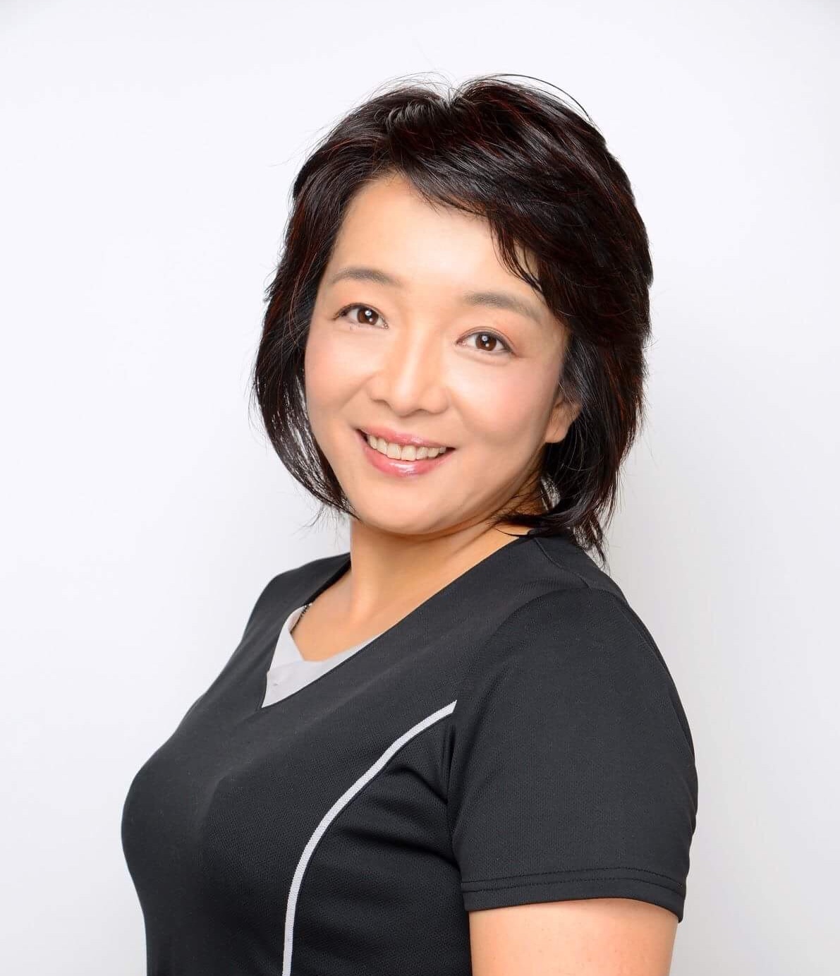 猫背解消 「姿勢とゆがみ・骨盤ケア」