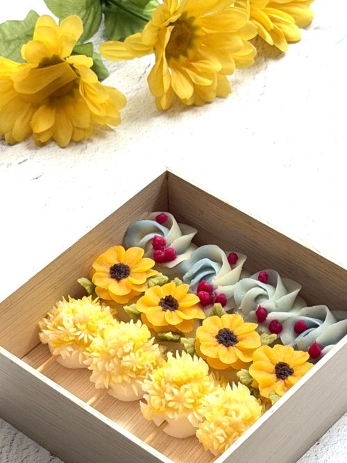 鎌倉紫陽花と海の和菓子小箱 お花しぼり・あんこのお花(全3回) 夏号新講座6/16・7/21・8/18(火)