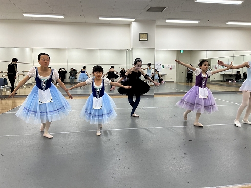 美しい心身を育む ジュニアクラシックバレエ (5才～)