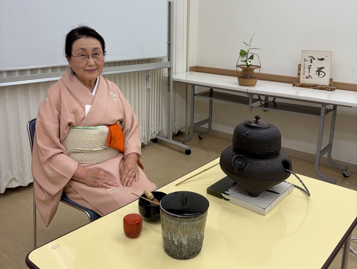 気軽にできる イスに座ってできる茶道表千家