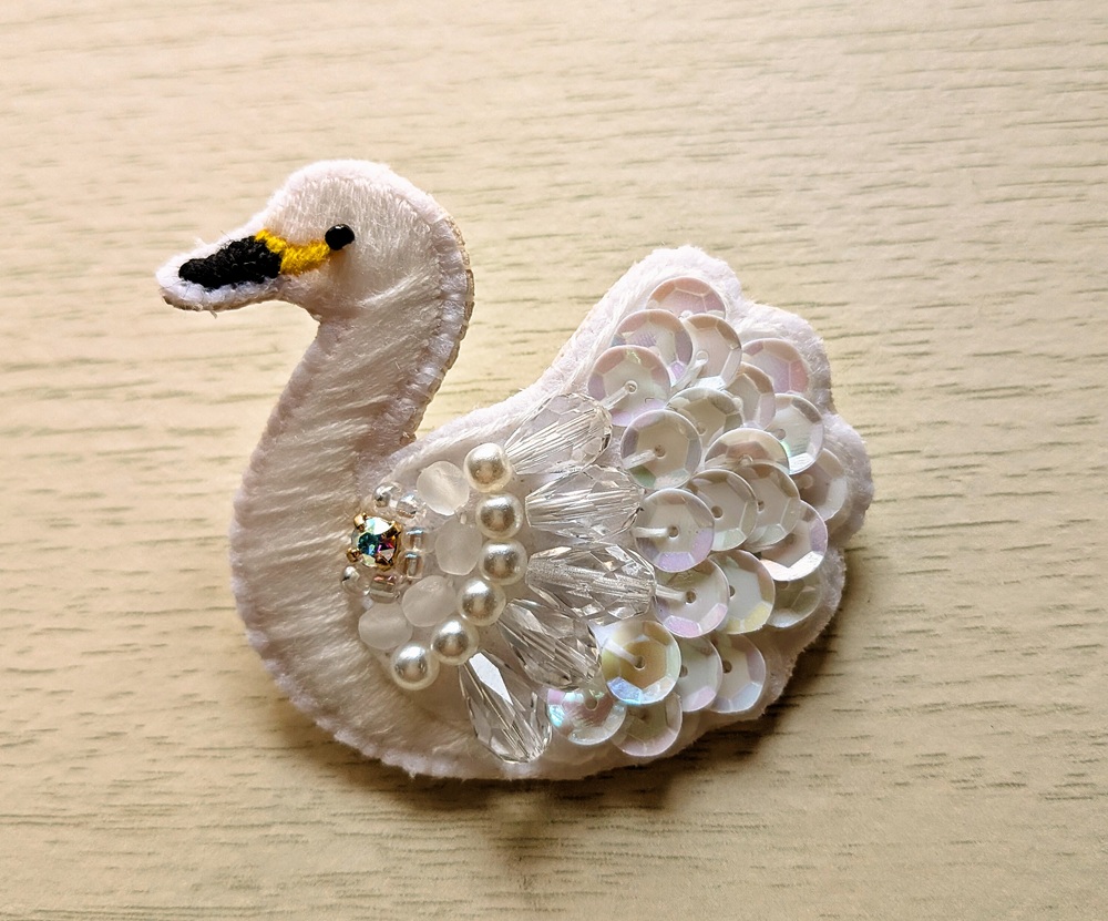 デザインから楽しむ ビーズ刺繡 秋の新講座 10/12(月)特別体験会