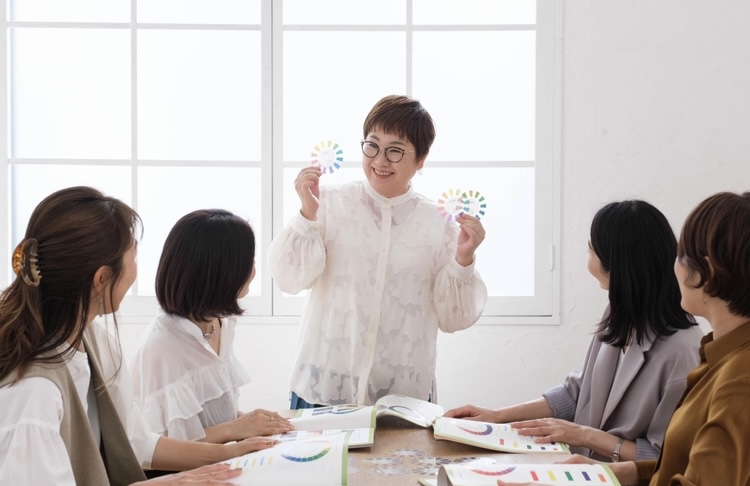 <全9回>色を学んで生活に活かす色彩学 美色講座 初級コース 秋の新講座10月6日(水)スタート