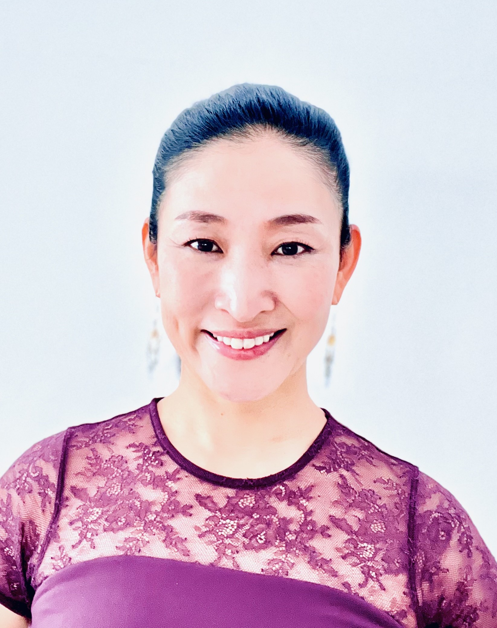 体が硬くても、運動が苦手でも大丈夫! シニア椅子ヨガ 秋の新講座 9/15(火)特別体験会