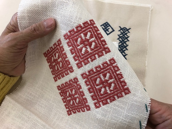 モダンと伝統 (水)こぎん刺し