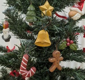 素適なクリスマスを彩る 木彫りのオーナメント 全6回 秋の新講座 9/25(金)スタート予定