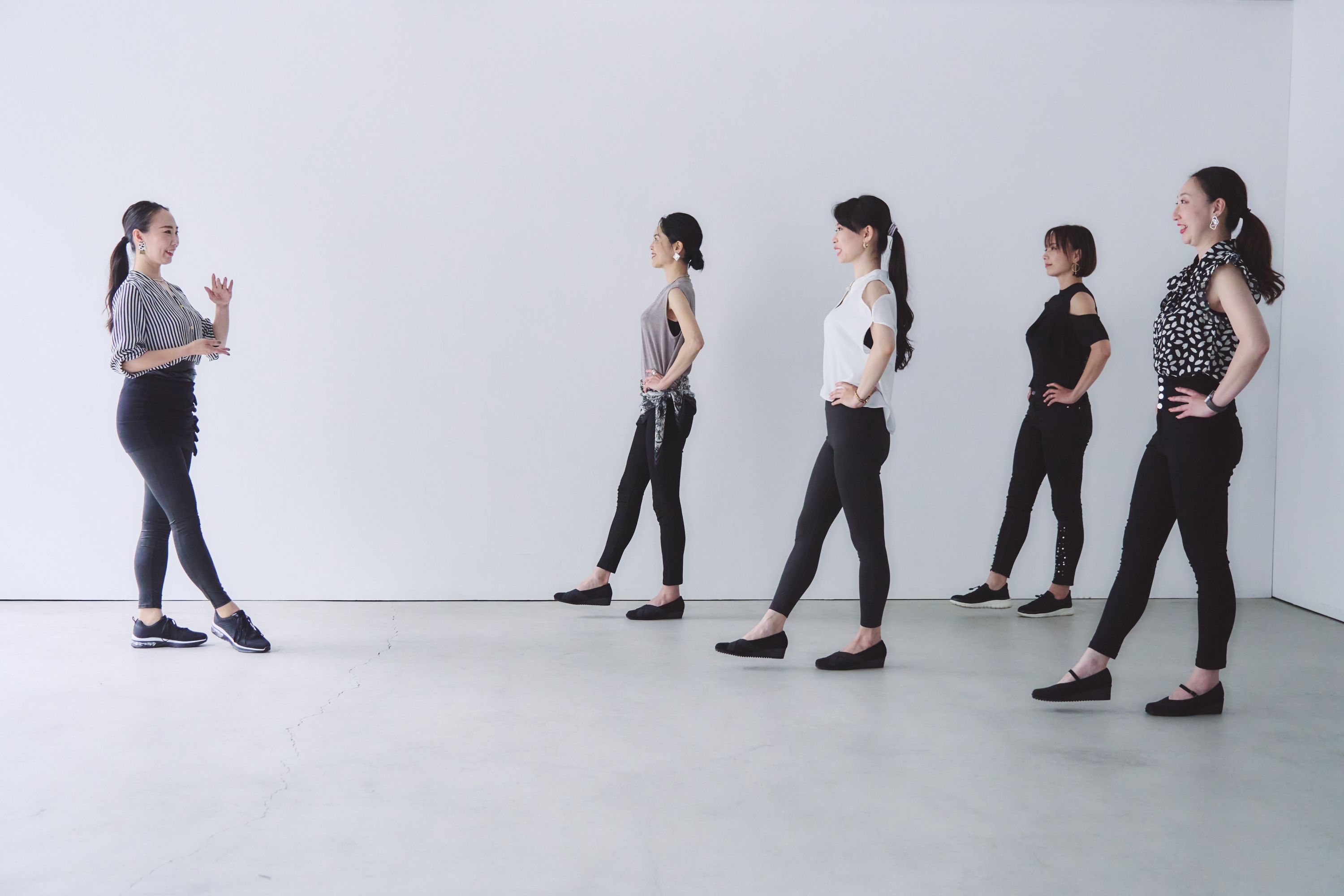 美姿勢で健康的な女性を目指す ウォーキングレッスン(全3回)