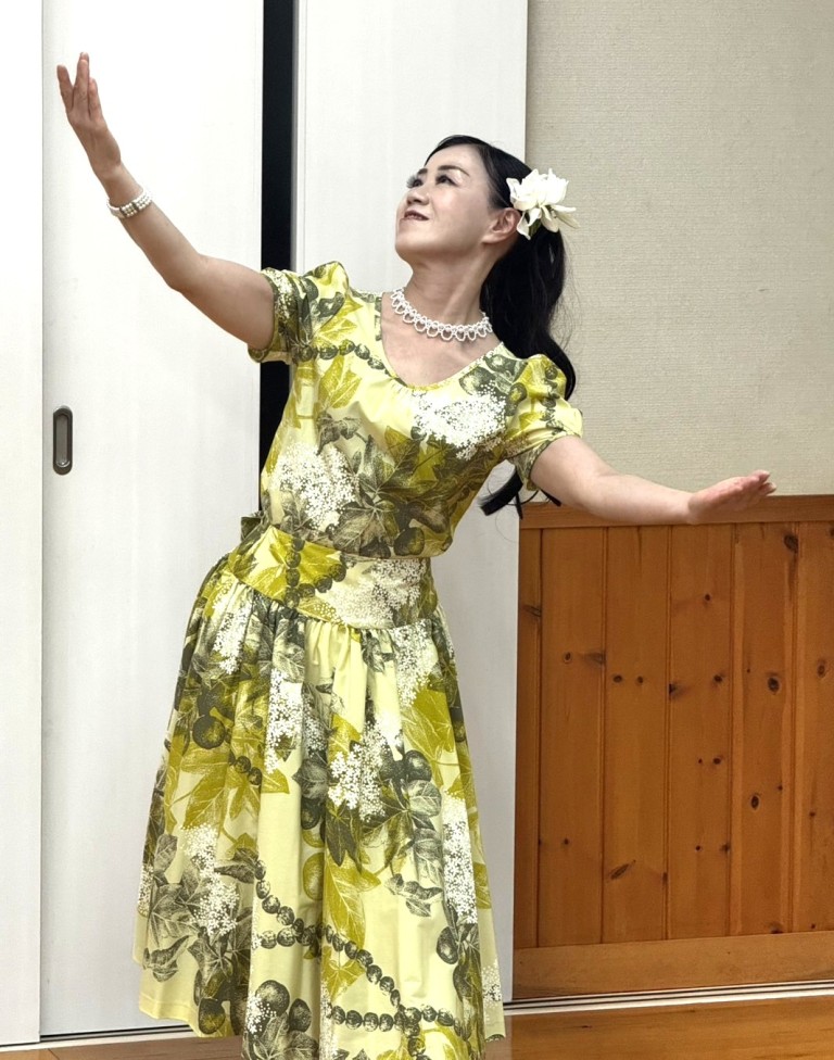 ハワイのやさしい音楽に包まれて笑顔あふれる私時間 心と身体に優しい フラダンス 秋号新講座 一日体験会 10/30(金)