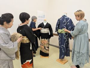 自分で着付ける喜びを きもの着付教室(昼の部)