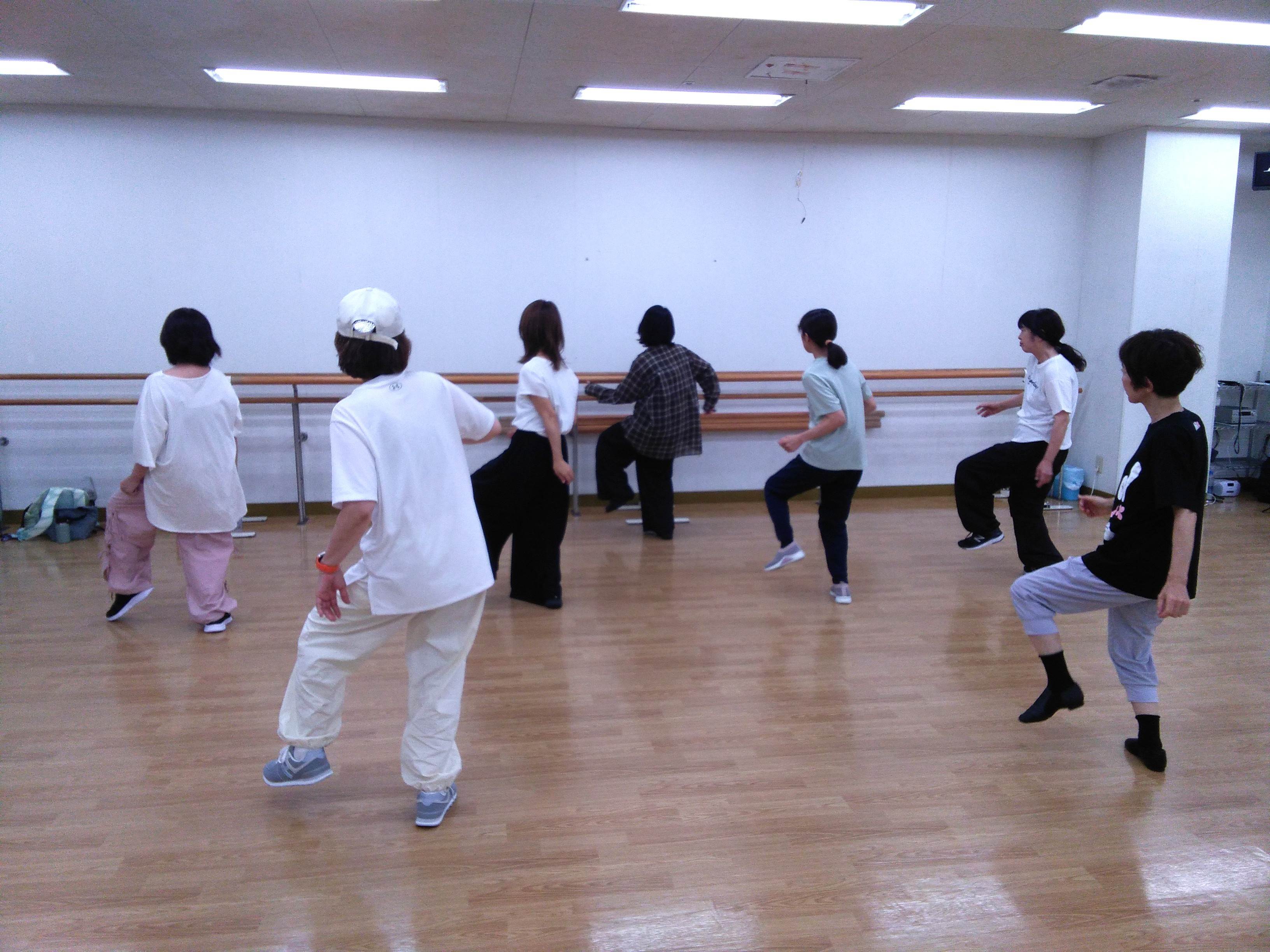 大人のための JAZZ HIPHOPダンス