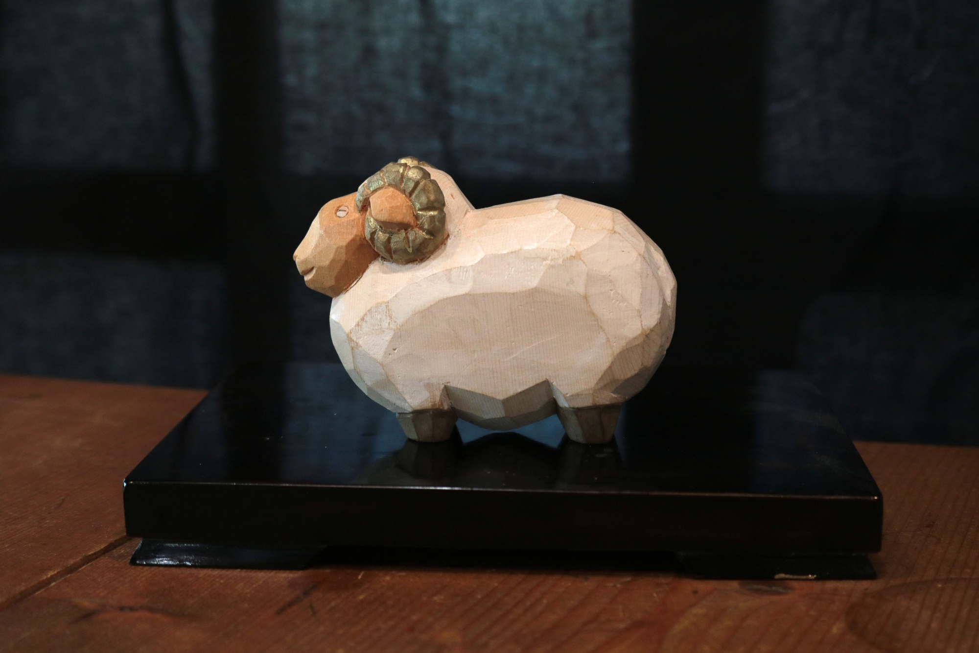奈良仏師 直伝!!仏像彫刻 2027年干支の「羊」を彫る 12/17(木) 体験費2,310円・教材費5,500円
