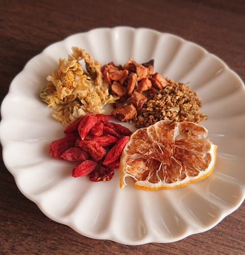 (全4回)薬膳茶で学ぶ食と暮らしの知恵 薬膳茶ブレンド～秋冬編～ 秋の新講座 (全4回)9/24・10/22・11/26・12/24(木)