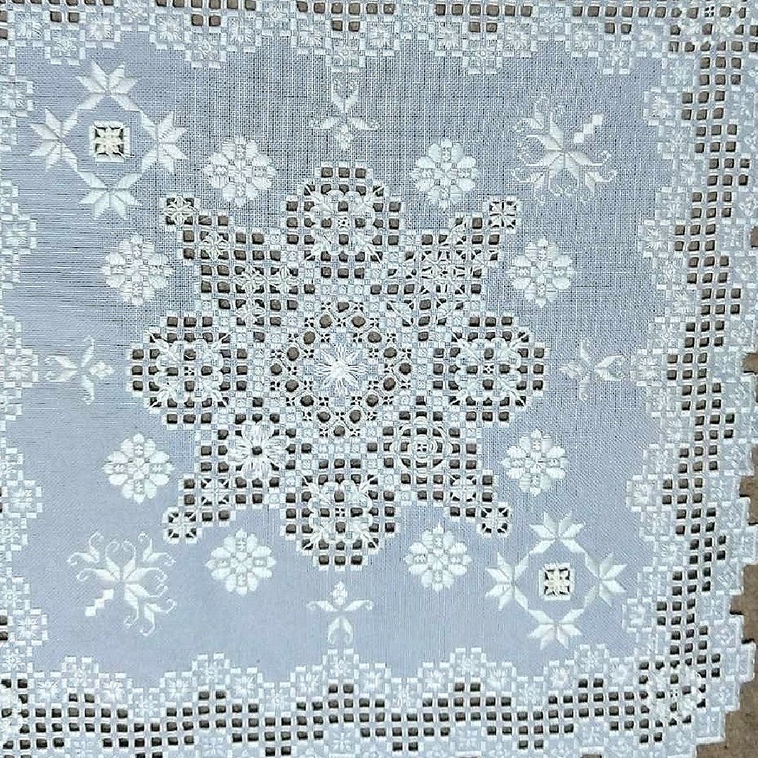 〈ジャンル〉手芸・刺繍・ハンドメイド 【戸塚刺しゅう・2時間コース】 ～心の色を糸で表現する～