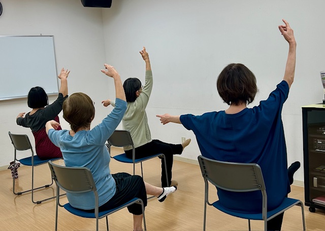 ～人生100年を楽しく、美しく～ チェアバレエ・エクササイズ® 無料体験会 10月26日(月)
