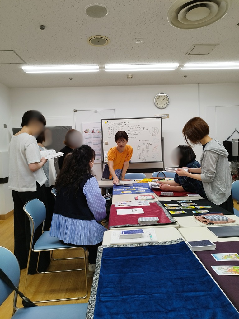 人生のヒントを得るためのツール 楽しいタロット(全6回) 秋号新講座 10/24(土)スタート!