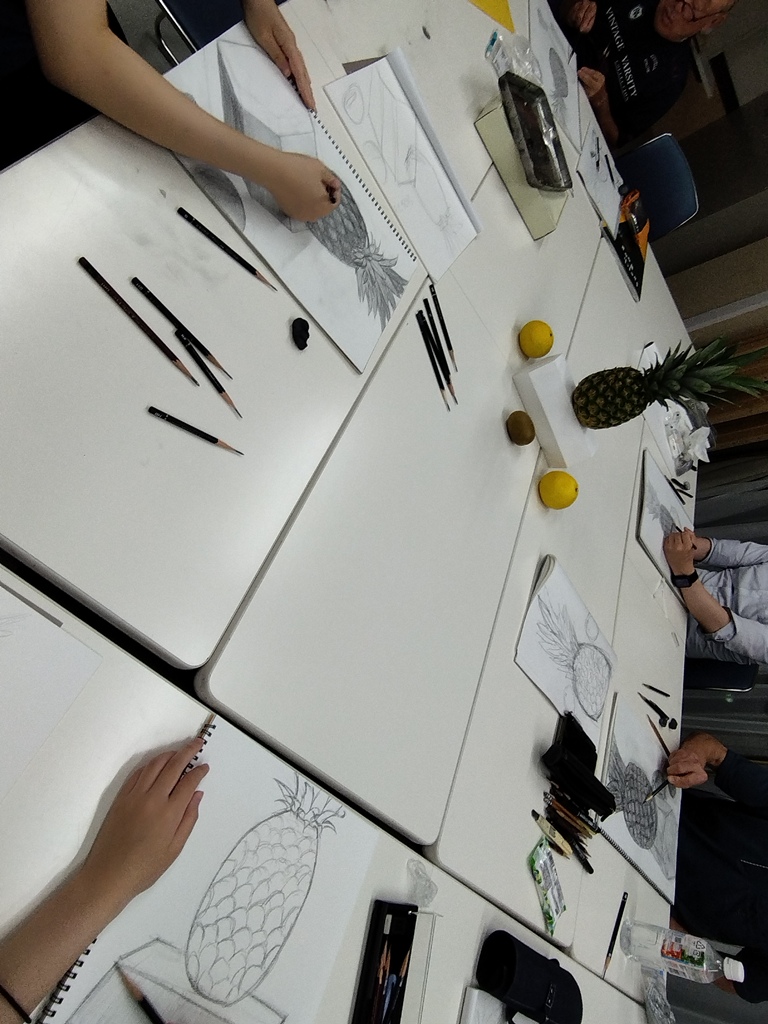 絵画の基礎から デッサンと絵画