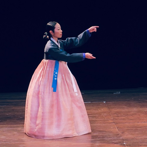 楽しく踊ろう はじめての韓国舞踊