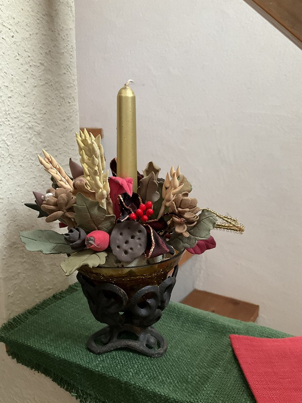 ハーティフルフラワー 麦と木の実のクリスマスアレンジ 開催日:10/26 11/16 月曜日 10:10-12:30